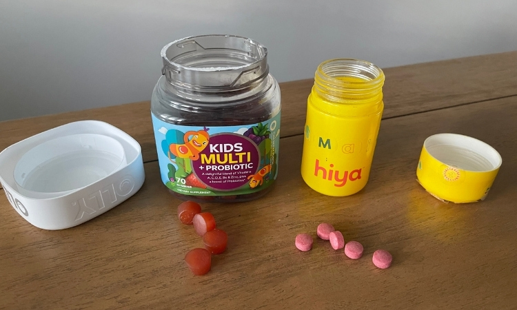 olly's gummies and hiya's chewables